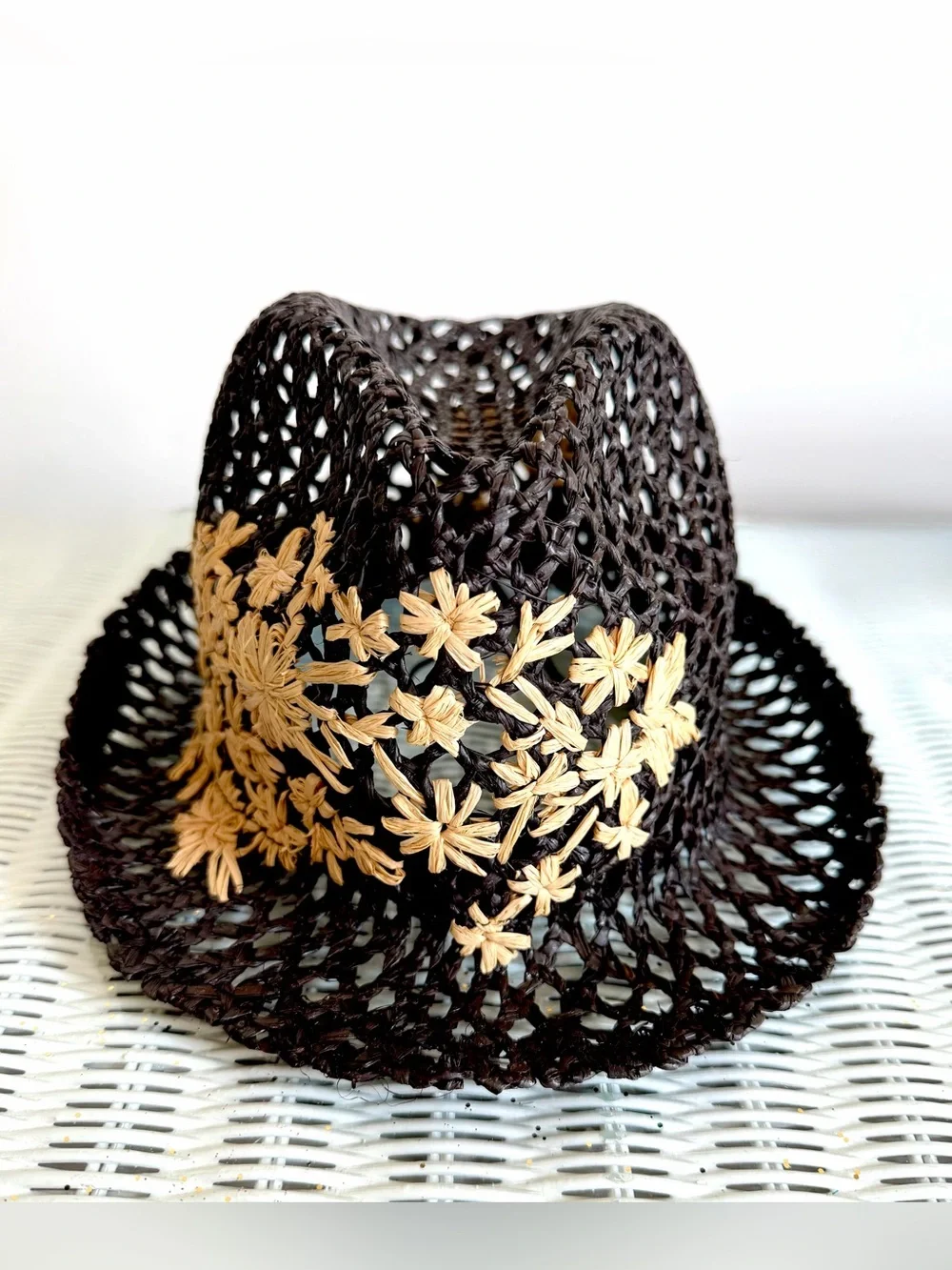 Ralph Lauren Black Woven straw Fedora with Tan Flower Embroidery adjustable Sz M